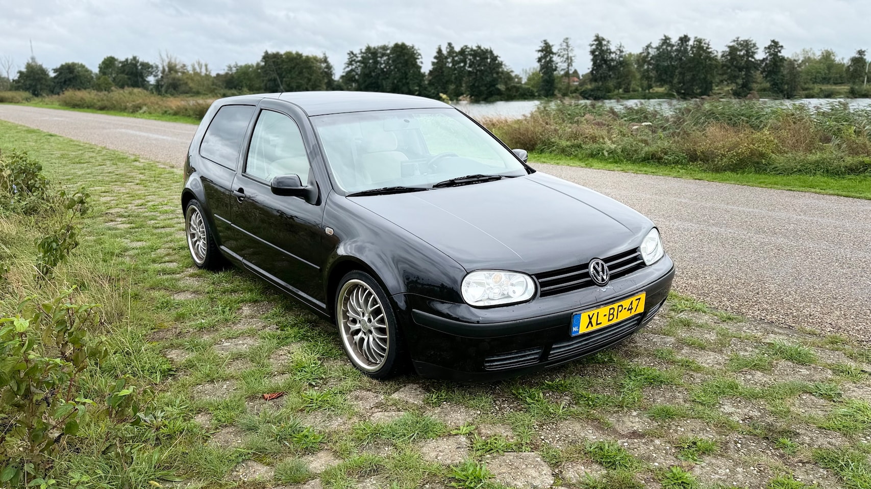 Volkswagen Golf - 1.8-5V Trendline - AutoWereld.nl