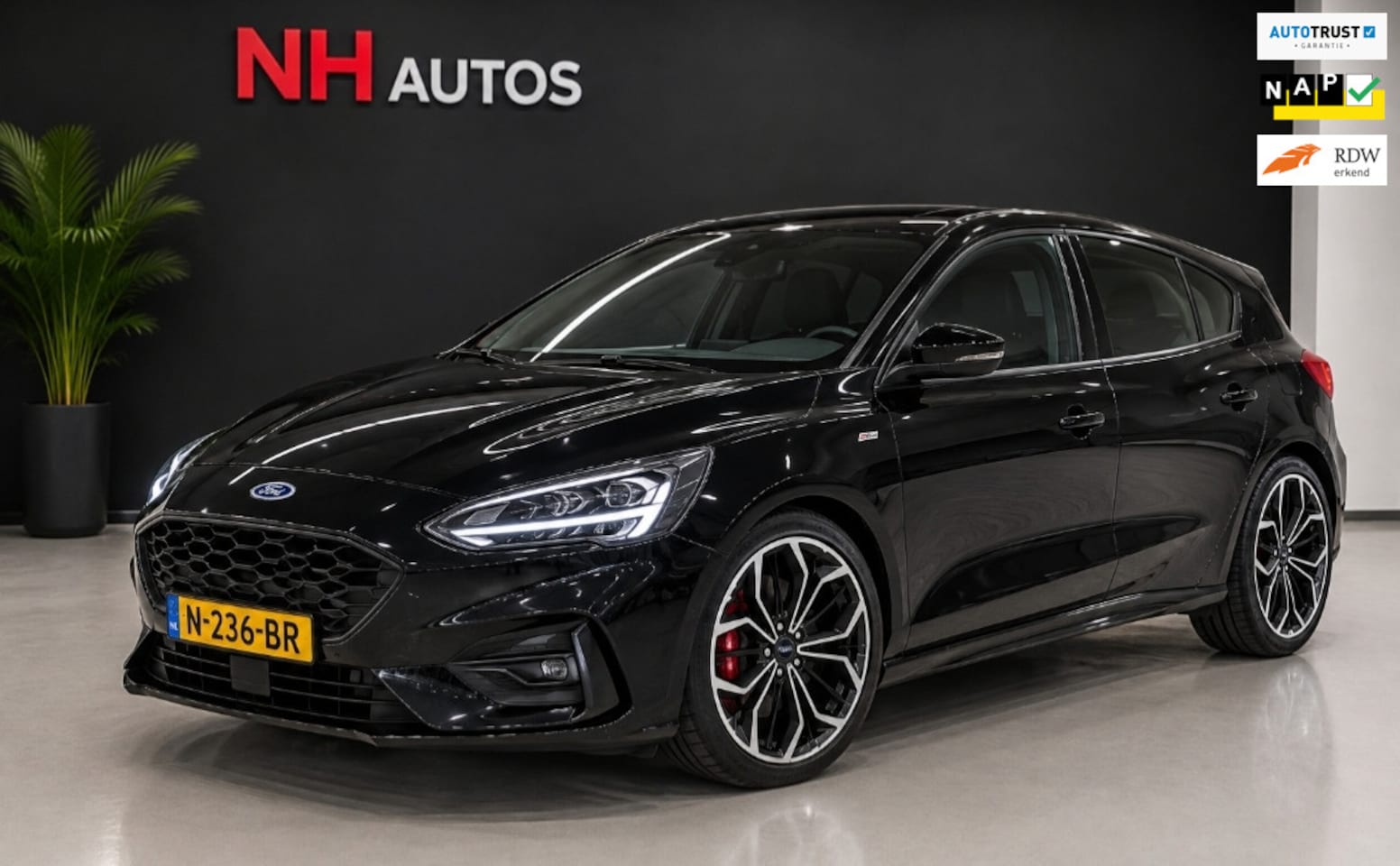 Ford Focus - 1.0 EcoBoost Hybrid ST Line X Business Panorama dak - AutoWereld.nl
