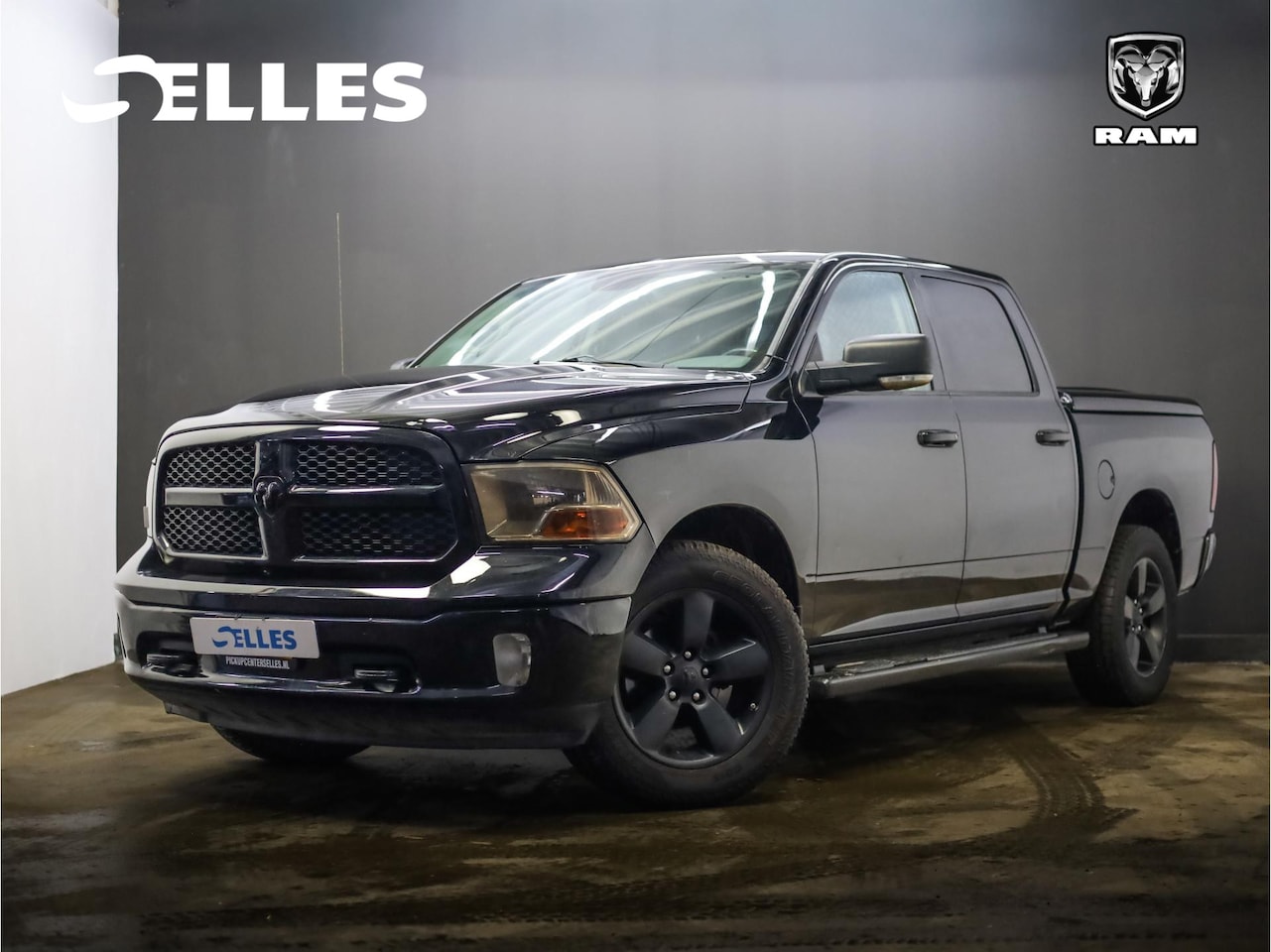 Dodge Ram 1500 - 3.6 V6 Crew Cab 5'7 | LPG | Schuif-/kantel dak | 4x4 | Stoelverwarming - AutoWereld.nl