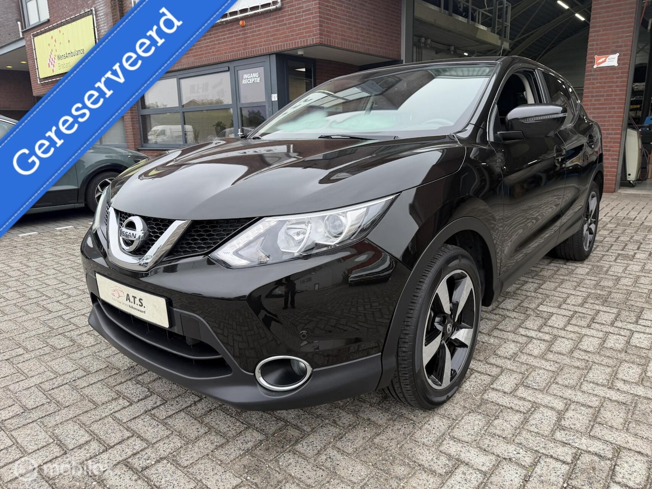 Nissan Qashqai - 1.2 Acenta NAVI*CRUISE*CAMERA*TREKHAAK*PDC* - AutoWereld.nl