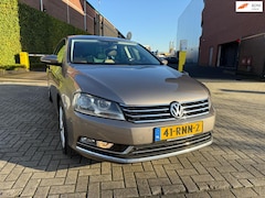Volkswagen Passat - 1.4 TSI Highline BlueMotion_LEER-NAVI_NETTE AUTO