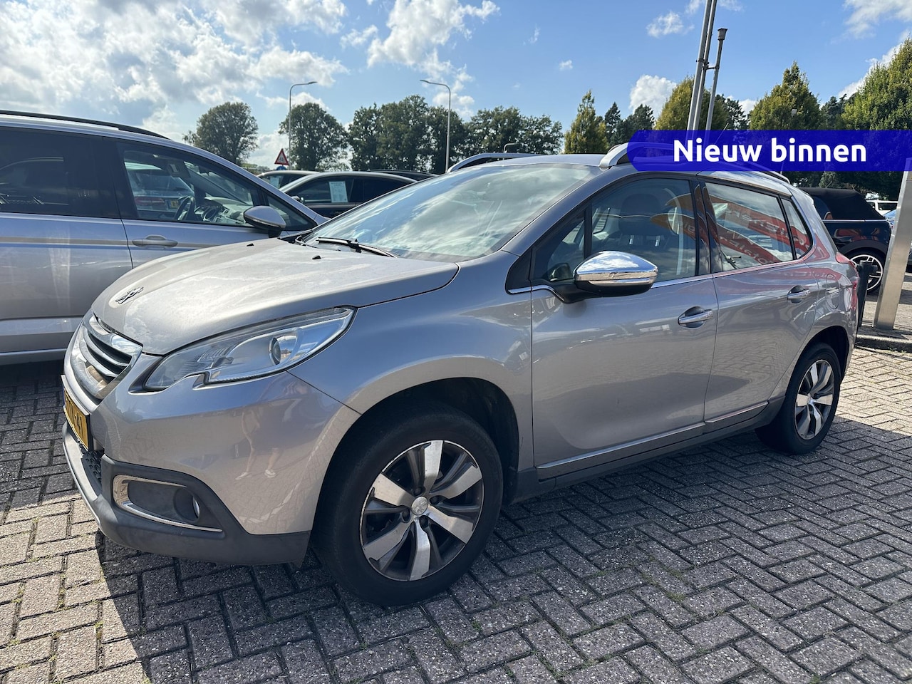 Peugeot 2008 - 1.2 VTi Allure 82pk | Clima | Navi | 1e Eigenaar - AutoWereld.nl