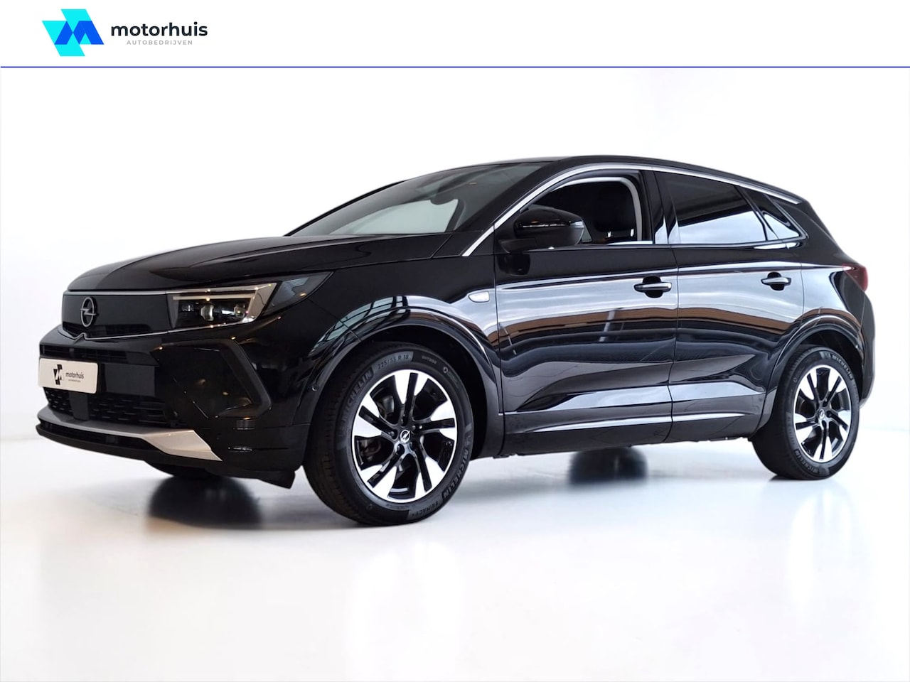 Opel Grandland - 1.2 Turbo Business Elegance Automaat MATRIX LED CAMERA WINTERPACK CARPLAY - AutoWereld.nl
