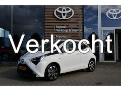Toyota Aygo - 1.0 VVT-i x-joy 5-deurs 72pk | Climate Control | Snelheidsbegrenzer | Apple Carplay/Androi