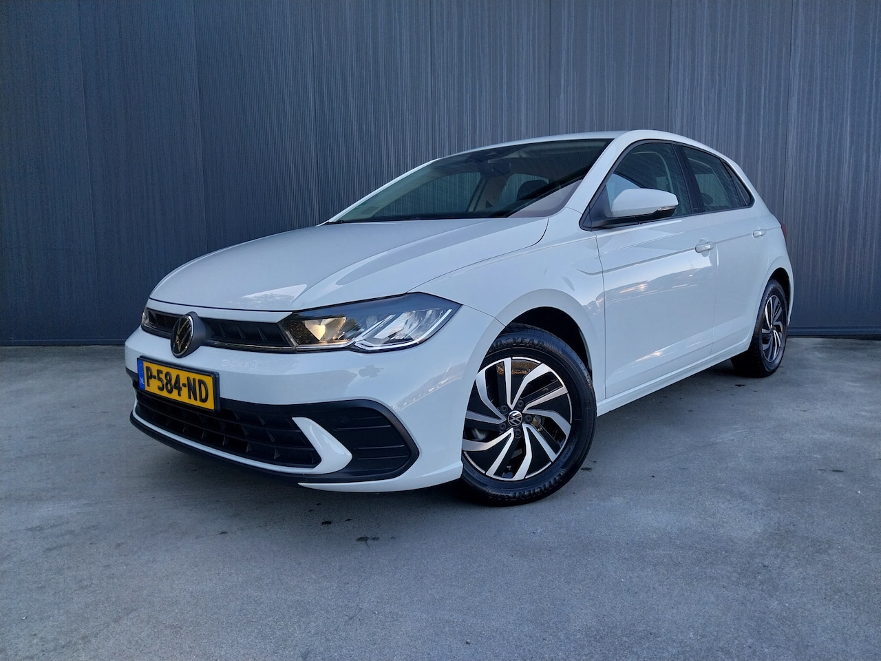 Volkswagen Polo - 1.0 TSI Life 1e EIGENAAR ADAPT CRUISE LED AIRCO - AutoWereld.nl