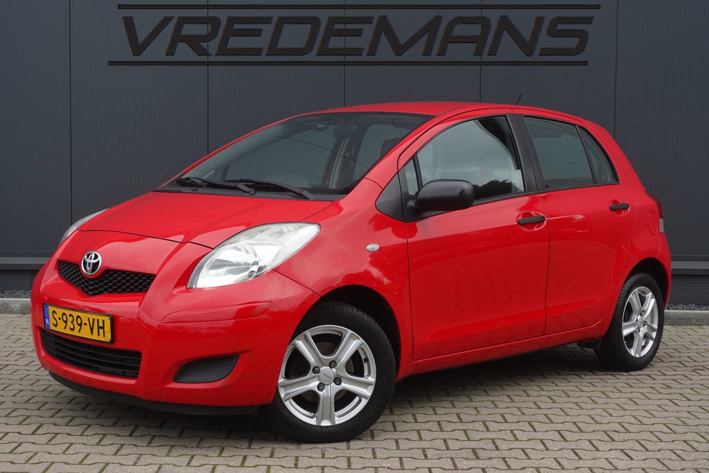 Toyota Yaris - 1.0 VVT-i 1.0 VVTi - AutoWereld.nl