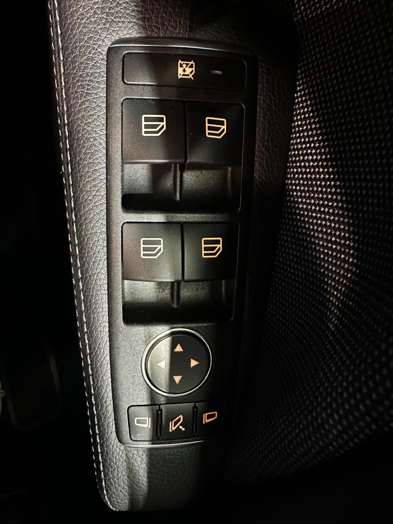 Mercedes-Benz GLA-Klasse - 180 Business Solution Limited | Clima | Camera | Led | Automaat