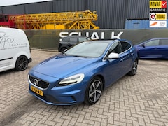 Volvo V40 - 1.5 T3 Kinetic|NAP|Panoramadak|Achteruitrijd cam