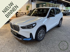 BMW iX1 - xDrive30 Launch Edition 67 kWh | HUD | 360 | Keyles | BTW | LED |