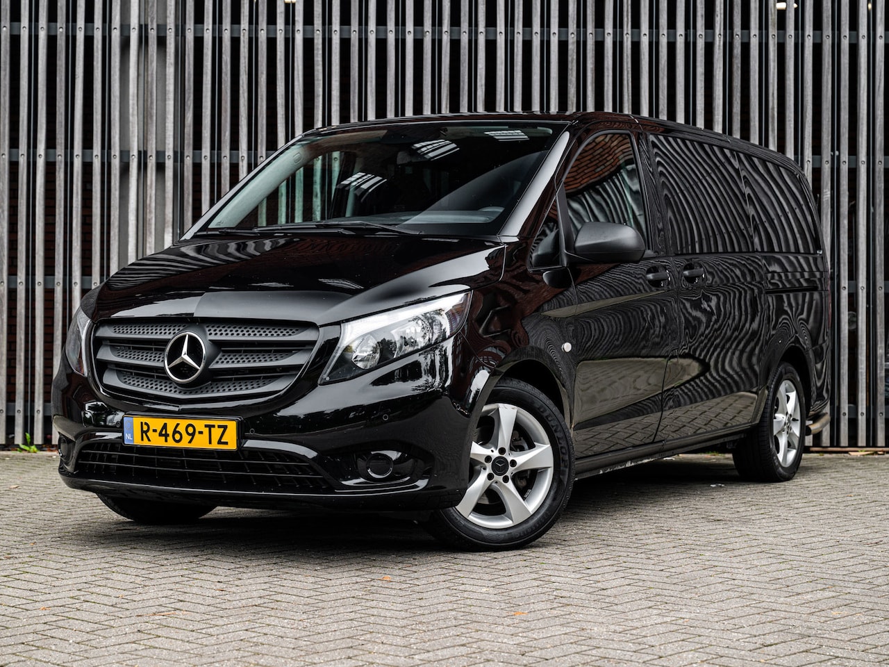 Mercedes-Benz Vito Tourer - 114 CDi 136pk AUT. L2 9-Pers. |EX BPM/BTW|Airco + Achter|PDC|CruiseControl| - AutoWereld.nl