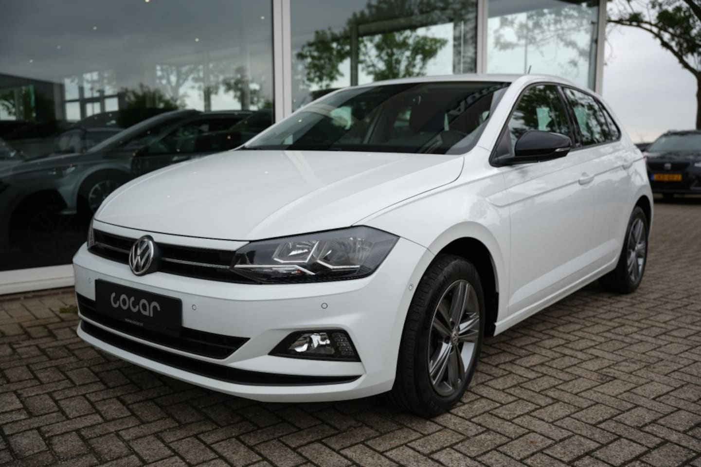 Volkswagen Polo - 1.0 TSI Highline 1.0 TSI HIGHLINE,Camera, Navi, Carplay R line velgen - AutoWereld.nl
