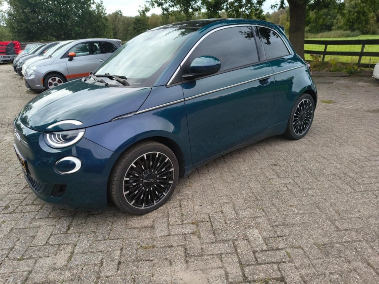 Fiat 500 - E-La Prima-42KW-Snelladen-Carplay-Meer... - AutoWereld.nl