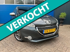 Peugeot 208 - 1.2 PureTech Style|Navi|1ste Eig