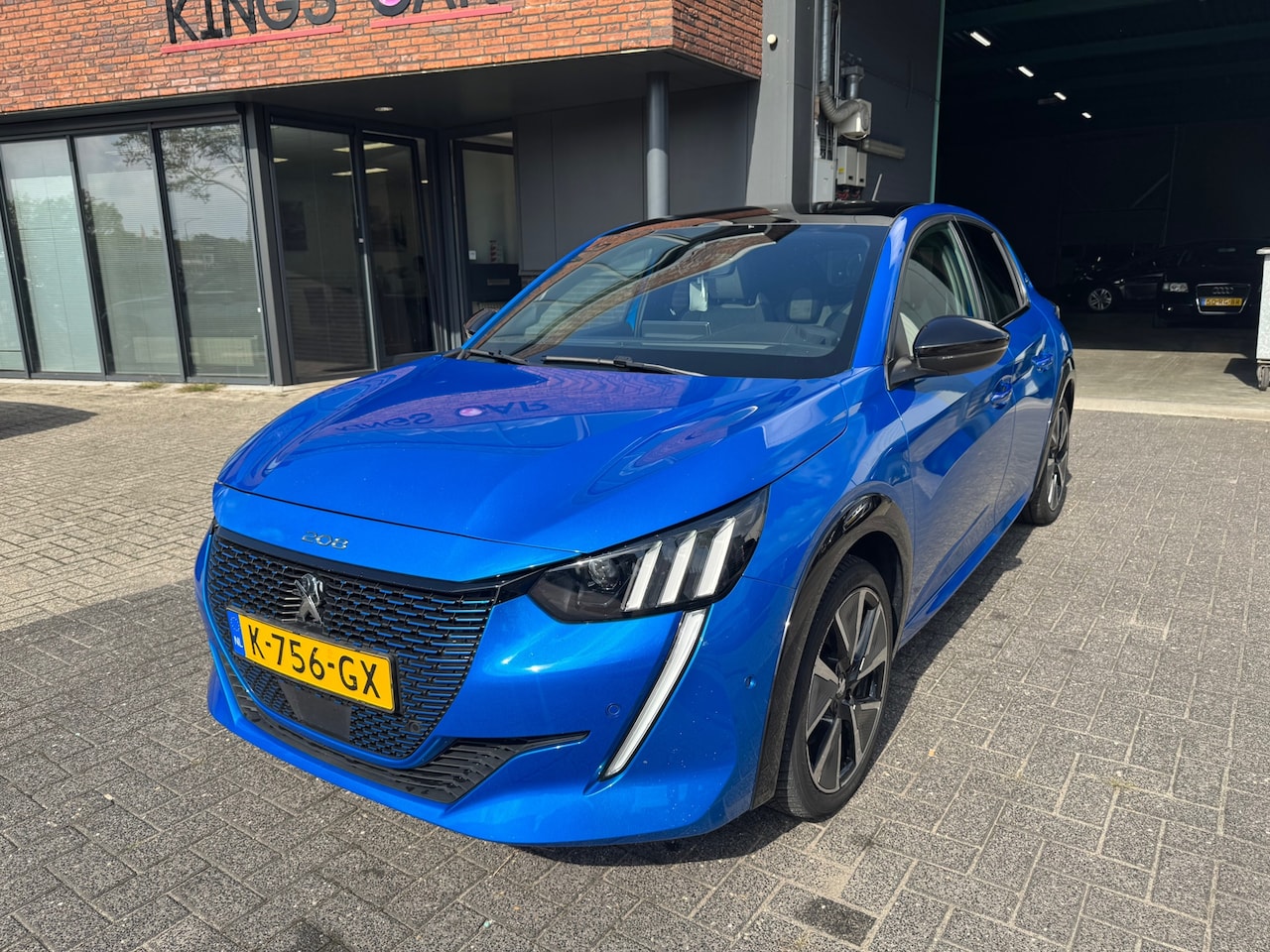 Peugeot e-208 - EV GT Pack 50 kWh PANO LED CAMERA CRUISE NIEUW OBC ORIG NL NAP - AutoWereld.nl
