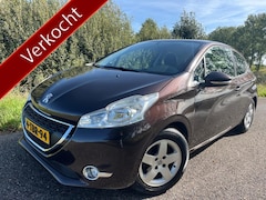 Peugeot 208 - 1.2 VTi Allure