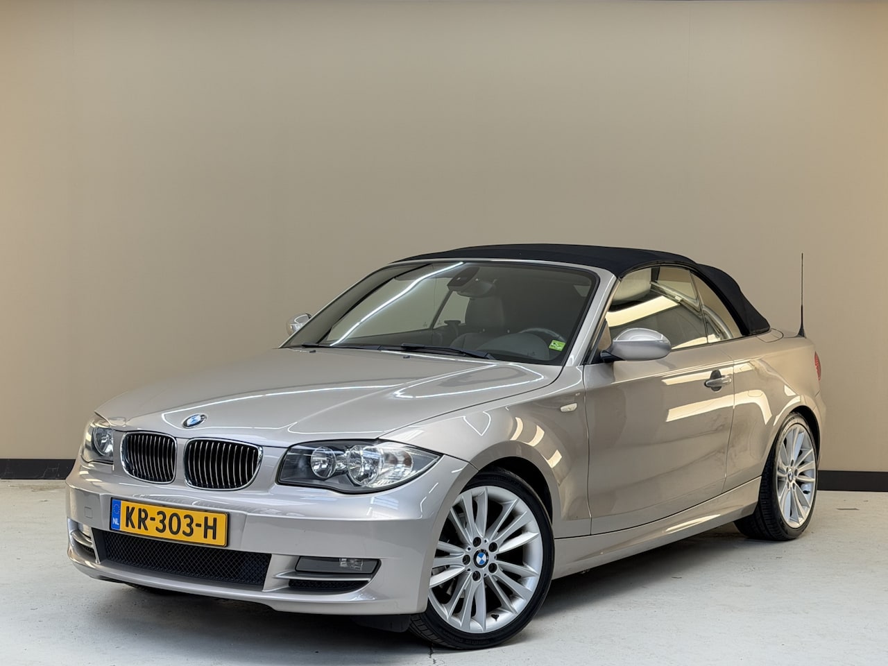 BMW 1-serie Cabrio - 120i 120i, 170Pk, 2009, Sportstoelen, Climate control, Stoelverwarming, Cruise control, Parkeer - AutoWereld.nl