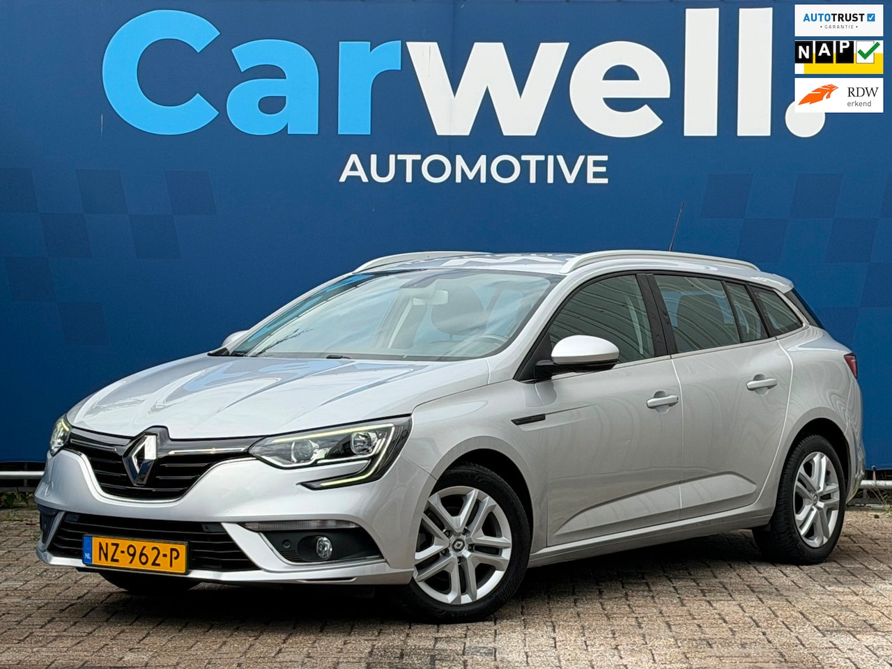 Renault Mégane Estate - 1.2 TCe Zen|Trekhaak|AppleCarplay|Navi|Climate|Cruise|PDC|Bleutooth|Isofix|Wordt geleverd - AutoWereld.nl
