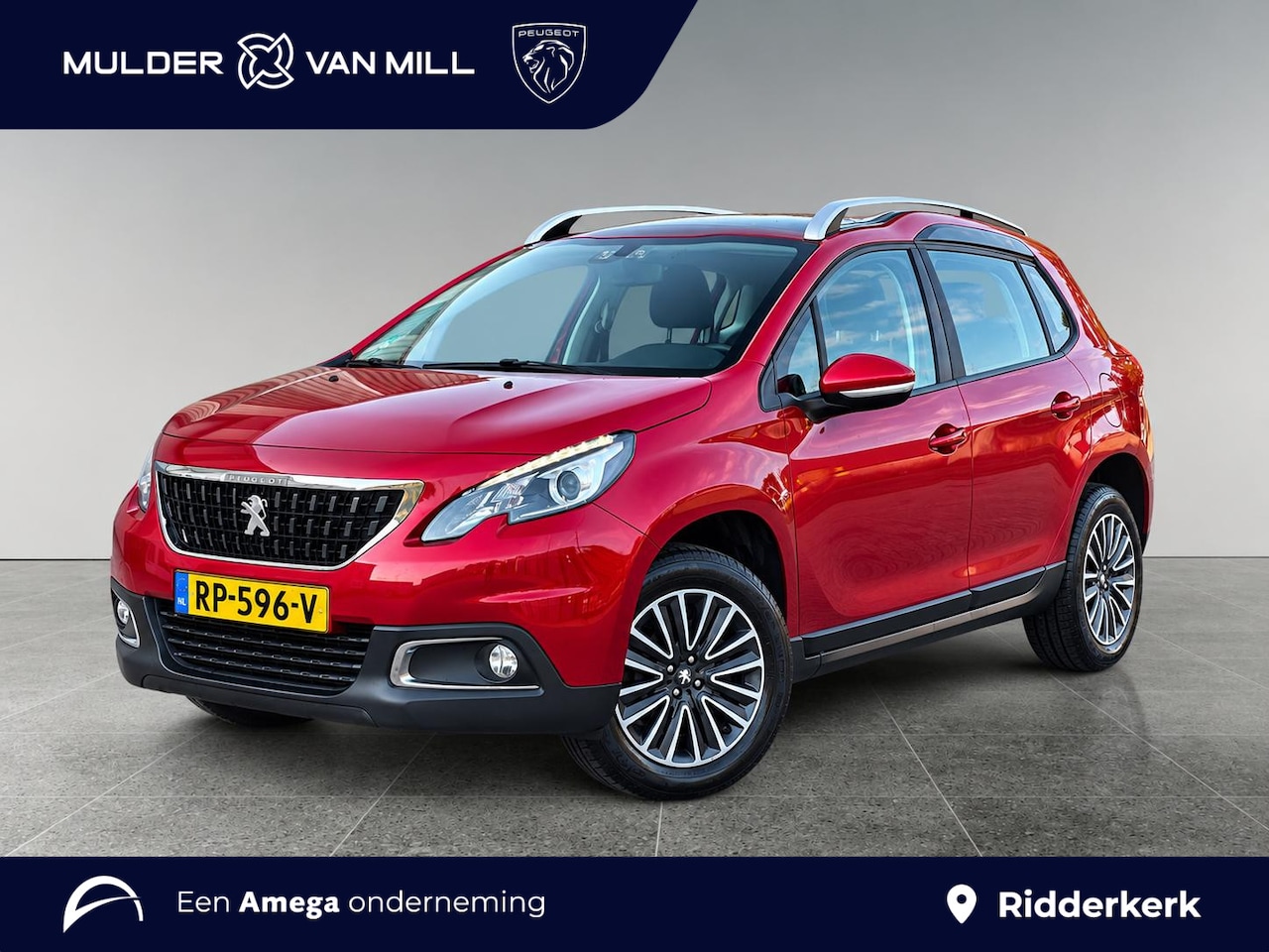 Peugeot 2008 - Blue Lion 1.2 Turbo 110pk | PANODAK | VERHOOGDE INSTAP | NAVI | PARKEERSENSOR | APPLE CARP - AutoWereld.nl