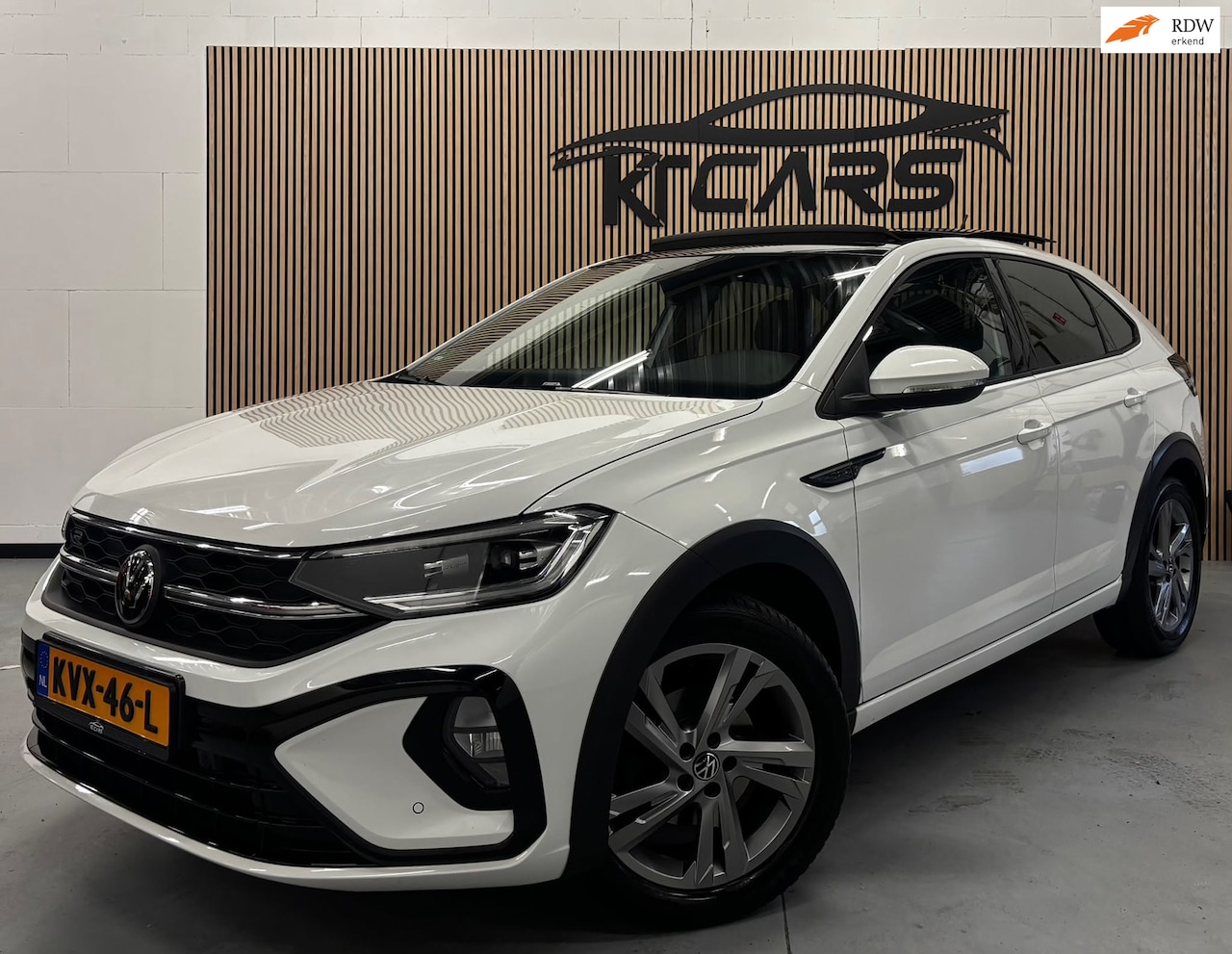 Volkswagen Taigo - 1.0 TSI R-Line Business|Pano|Keyless|ACC|IQ Light|Climate|Stlverwarming - AutoWereld.nl