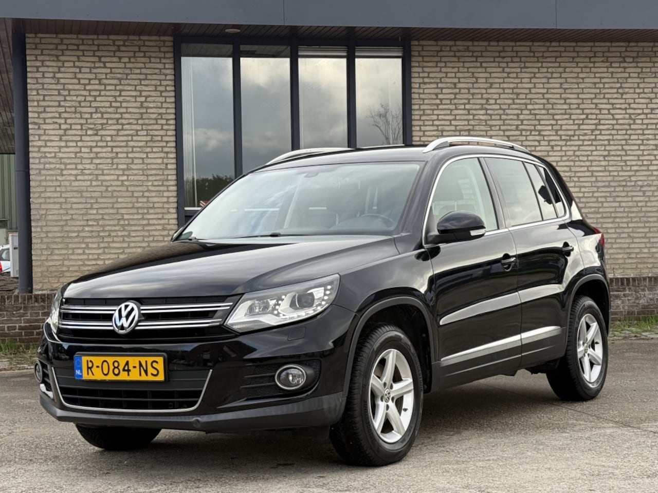 Volkswagen Tiguan - 1.4 TSI Sport&Style - AutoWereld.nl