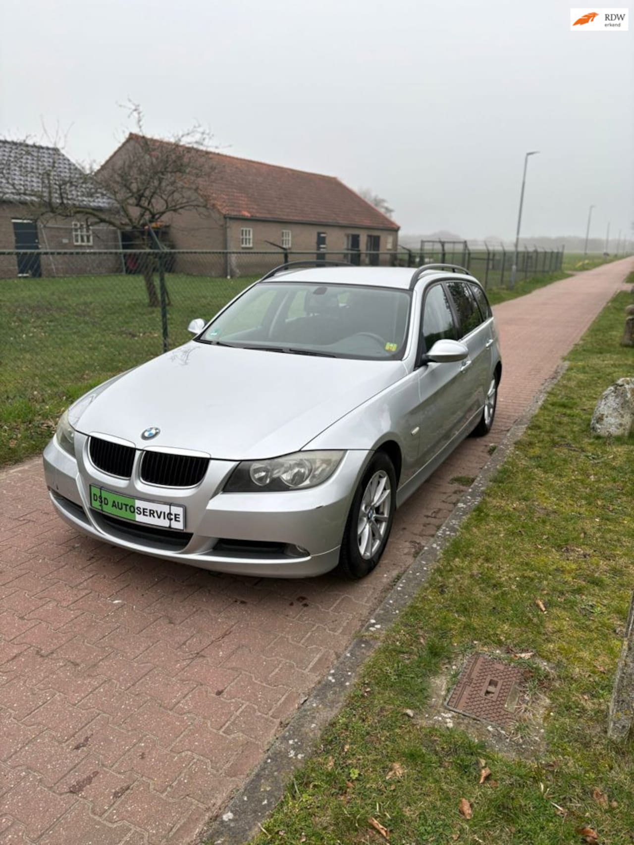 BMW 3-serie Touring - 318i Business Line 318i Business Line - AutoWereld.nl