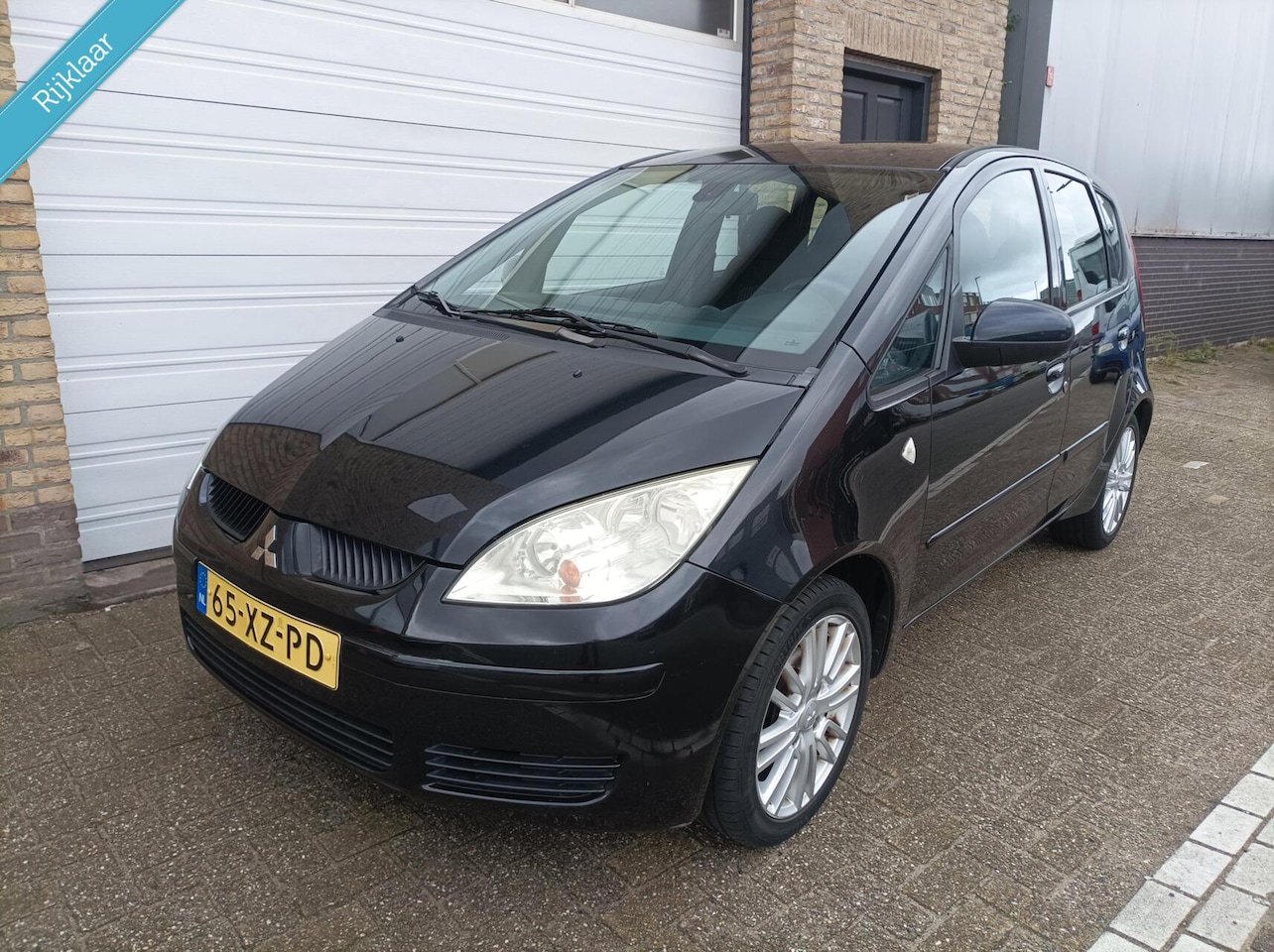 Mitsubishi Colt - 1.3 Invite Automaat Parkeersensoren Airco NAP - AutoWereld.nl