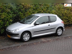 Peugeot 206 - Rijdt perfekt APK t/m 07-08-'27