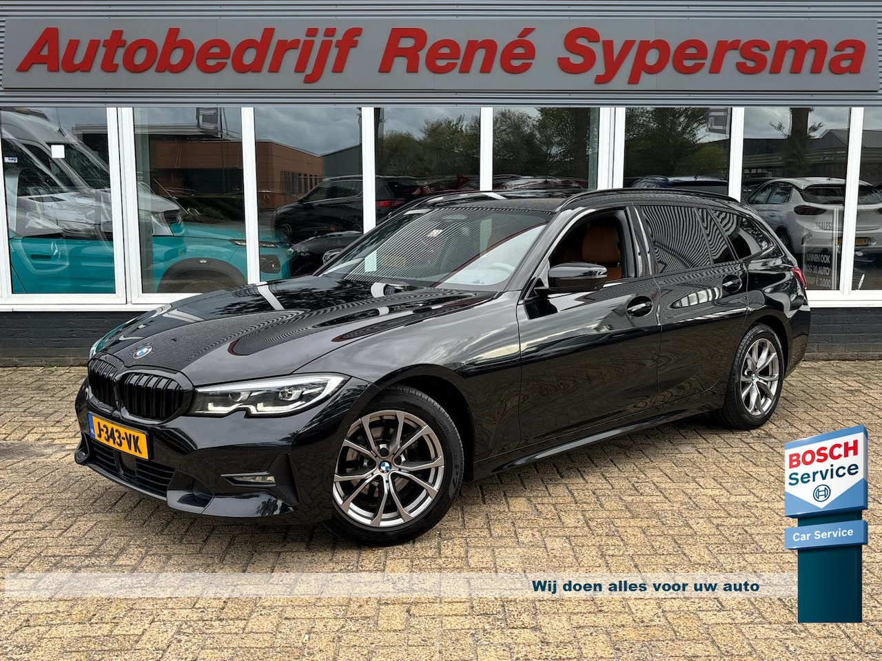 BMW 3-serie Touring - 318i High Executive Edition | M Pakket | Shadow Line | Assisted Driving | Trekhaak - AutoWereld.nl