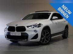 BMW X2 - sDrive20i High Executive |Pano |Stoelverw