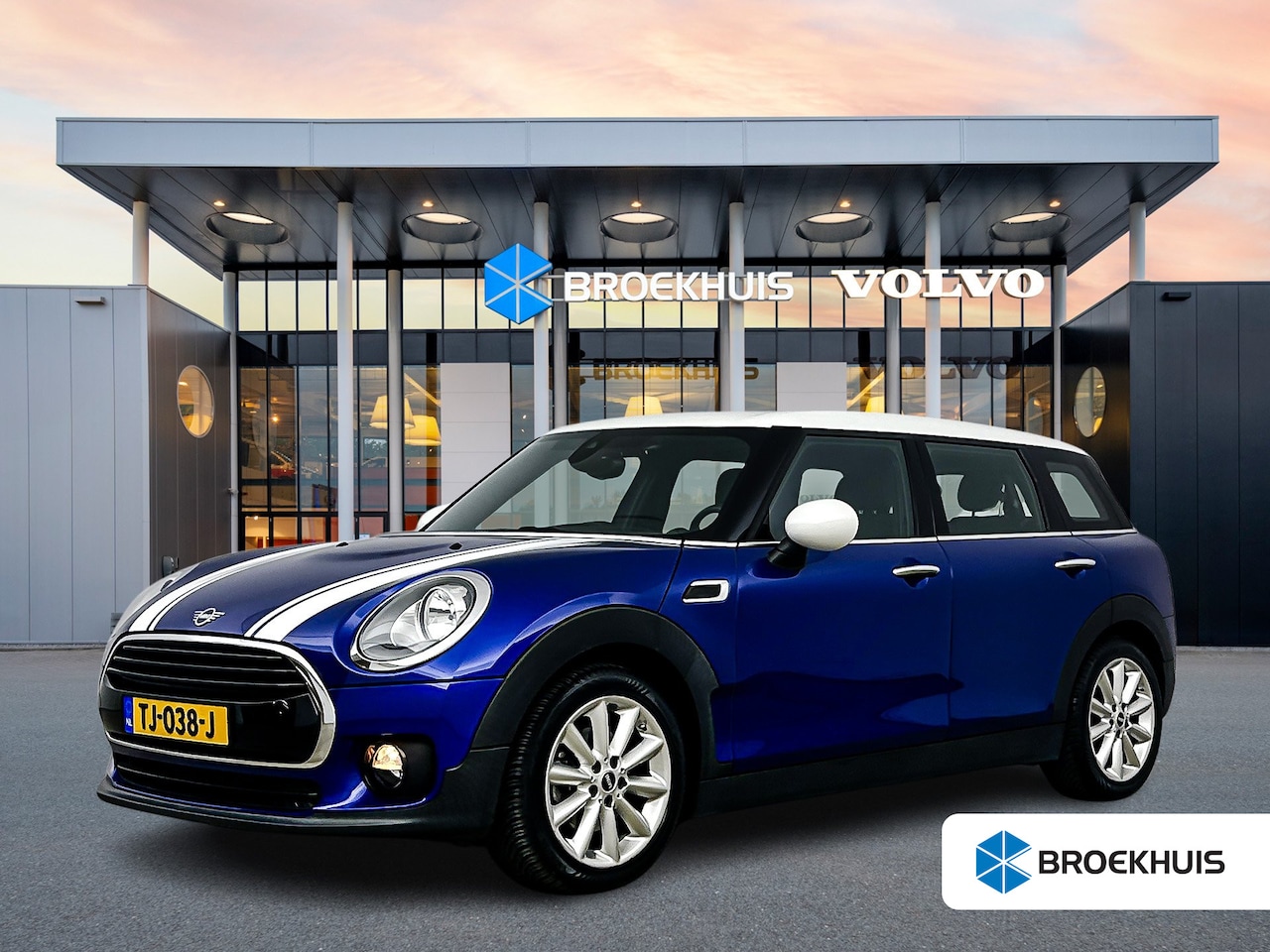 MINI Clubman - Cooper A/T Business Edition | 17" Allseason | Afneembare Trekhaak | Chrome Pakket | Climat - AutoWereld.nl