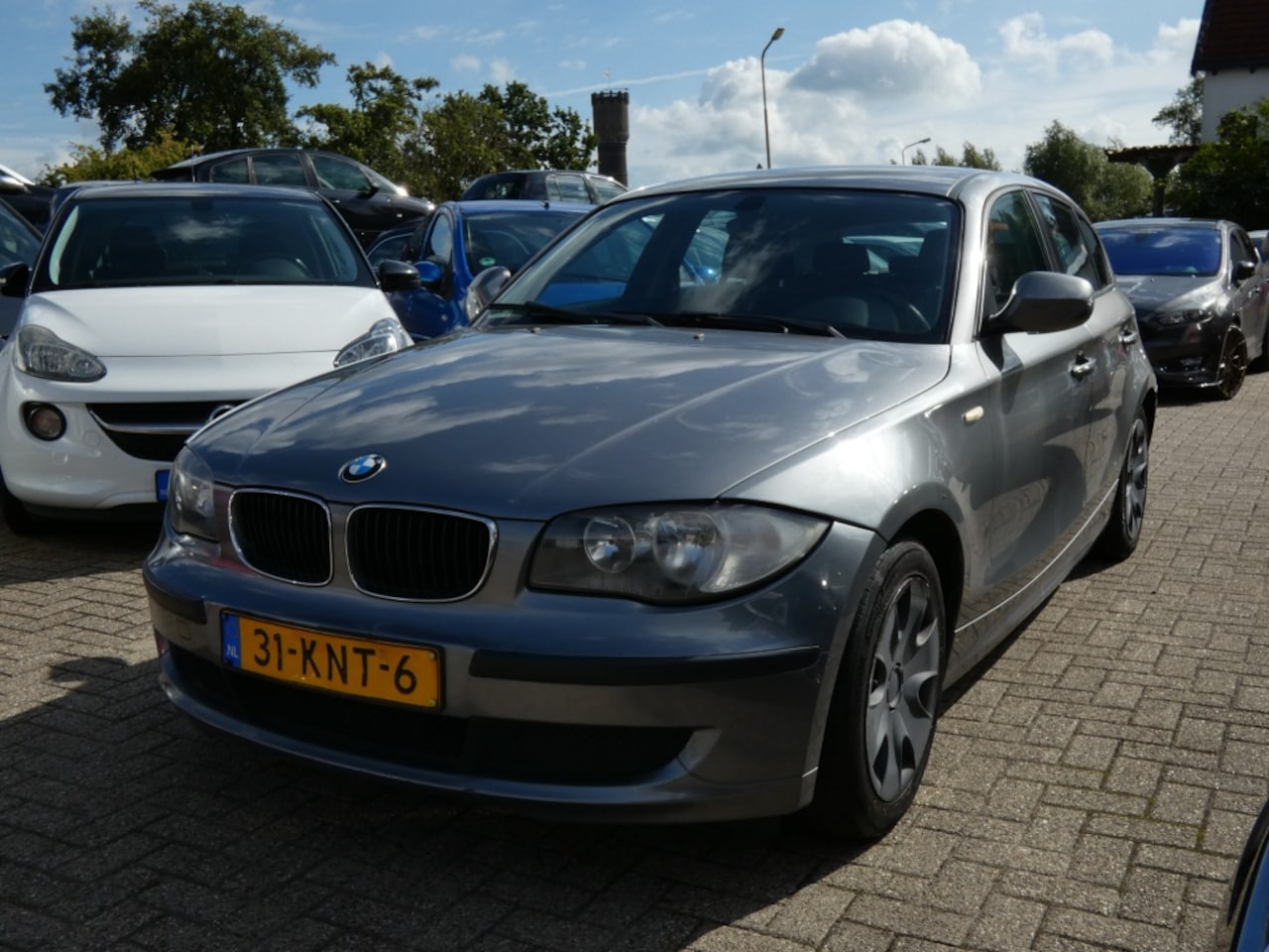 BMW 1-serie - 116i NWE APK/AIRCO/CRUISE-CONTROL/ - AutoWereld.nl