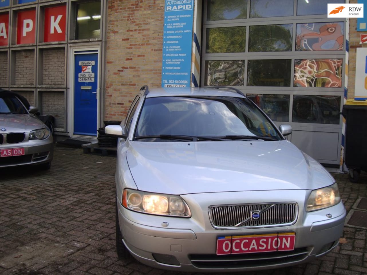 Volvo V70 - 2.4 T5 Kinetic 2.4 T5 Kinetic - AutoWereld.nl