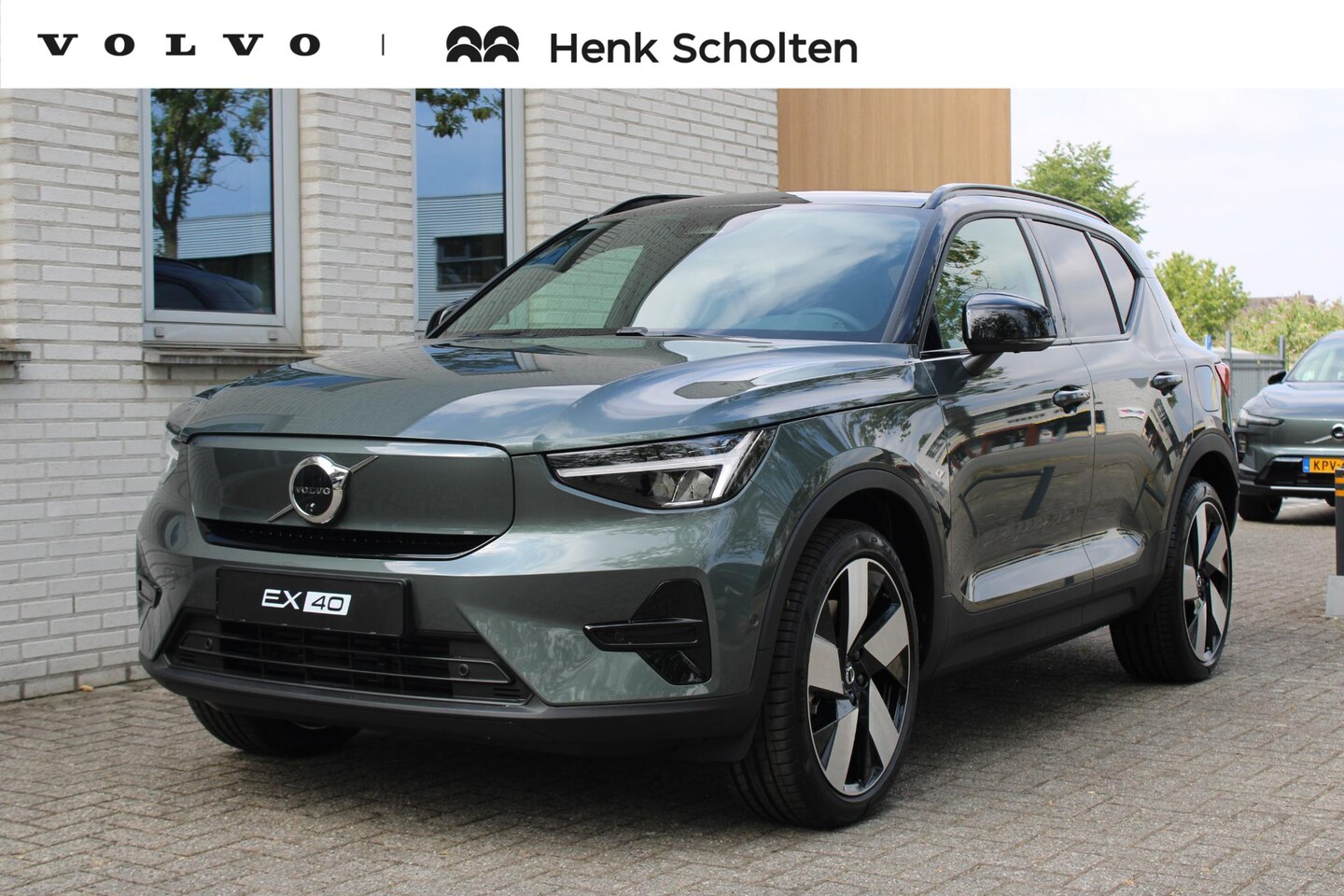 Volvo EX40 - Single Motor Extended Range Ultra Europa 82 kWh | 45th Anniversary Edition | Panoramisch s - AutoWereld.nl