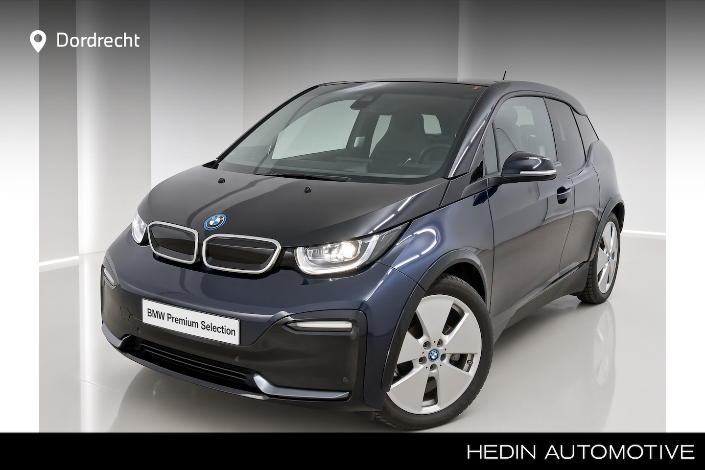 BMW i3 - S 120Ah 42 kWh | Camera | Snellader | CarPlay | Comfort Acces | Driving Assistant Plus | P - AutoWereld.nl