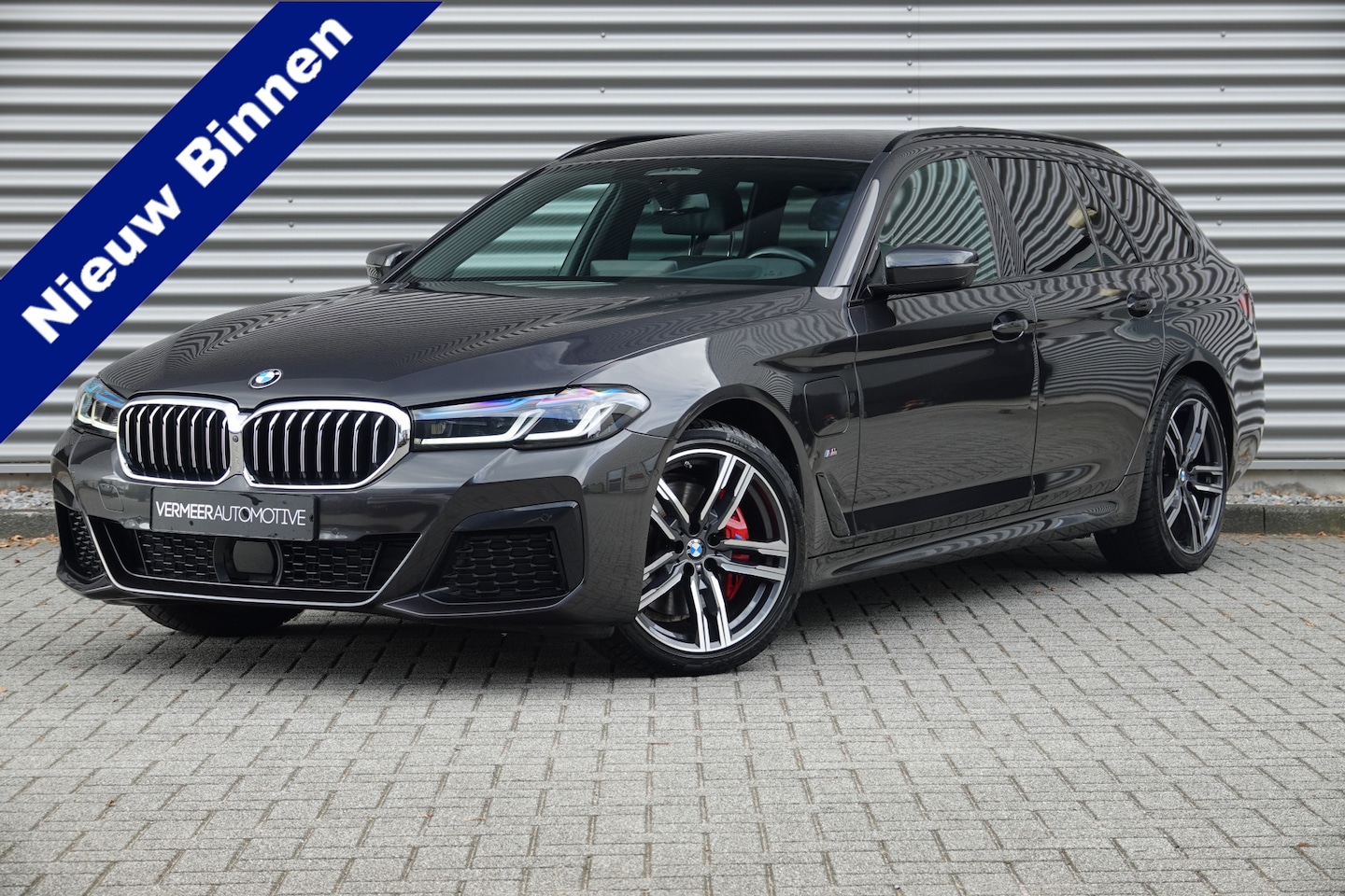 BMW 5-serie Touring - 530e xDrive High Executive | M-Sport | Laser | Head-Up | Ventilatie | ACC | - AutoWereld.nl