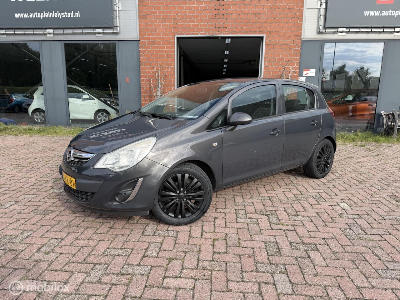 Opel Corsa - 1.4-16V Design Edition|Stoel&Stuur verwrm|nwe APK - AutoWereld.nl