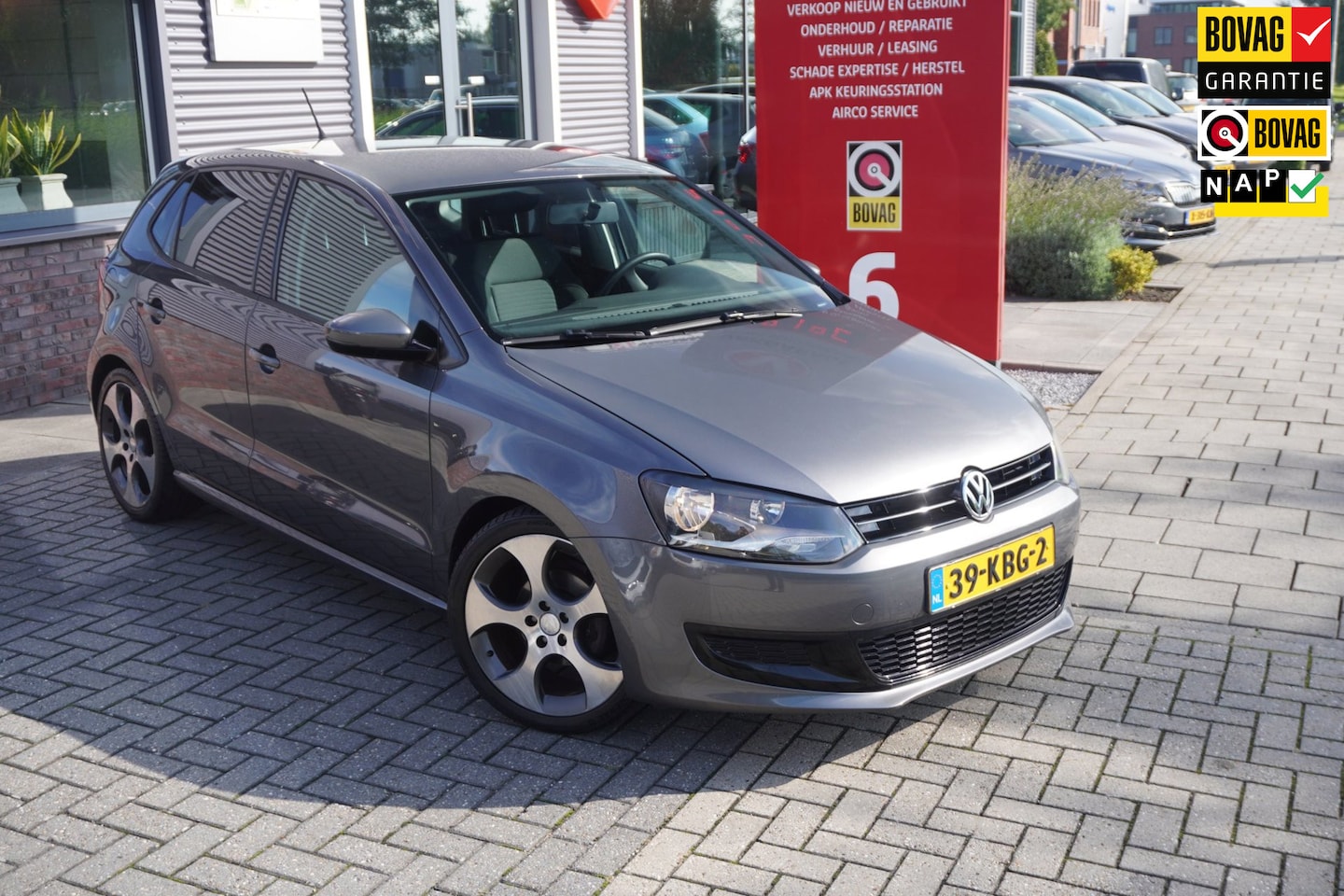 Volkswagen Polo - 1.4-16V Comfortline / Airco / Carplay - AutoWereld.nl