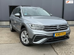 Volkswagen Tiguan Allspace - 1.5 TSI Life 7P. DSG elektrische klep / Trekhaak / digidash LED etc