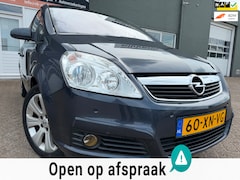 Opel Zafira - 2.2 Executive 7 pers. MOTORSTORING met trekhaak en navigatie en cruise controle en airco