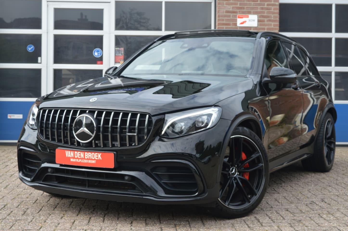 Mercedes-Benz GLC-klasse - AMG 63 S 4MATIC+ | PANO - CAMERA - AutoWereld.nl