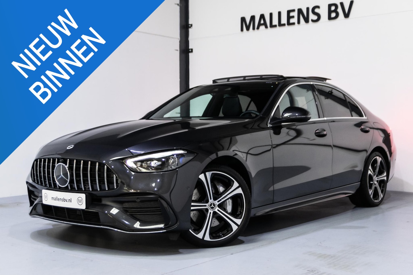 Mercedes-Benz C-klasse - 400 e 4MATIC AMG Line ETREKHAAK/PANO/19INCHBREEDSET/AMG/LEDER - AutoWereld.nl