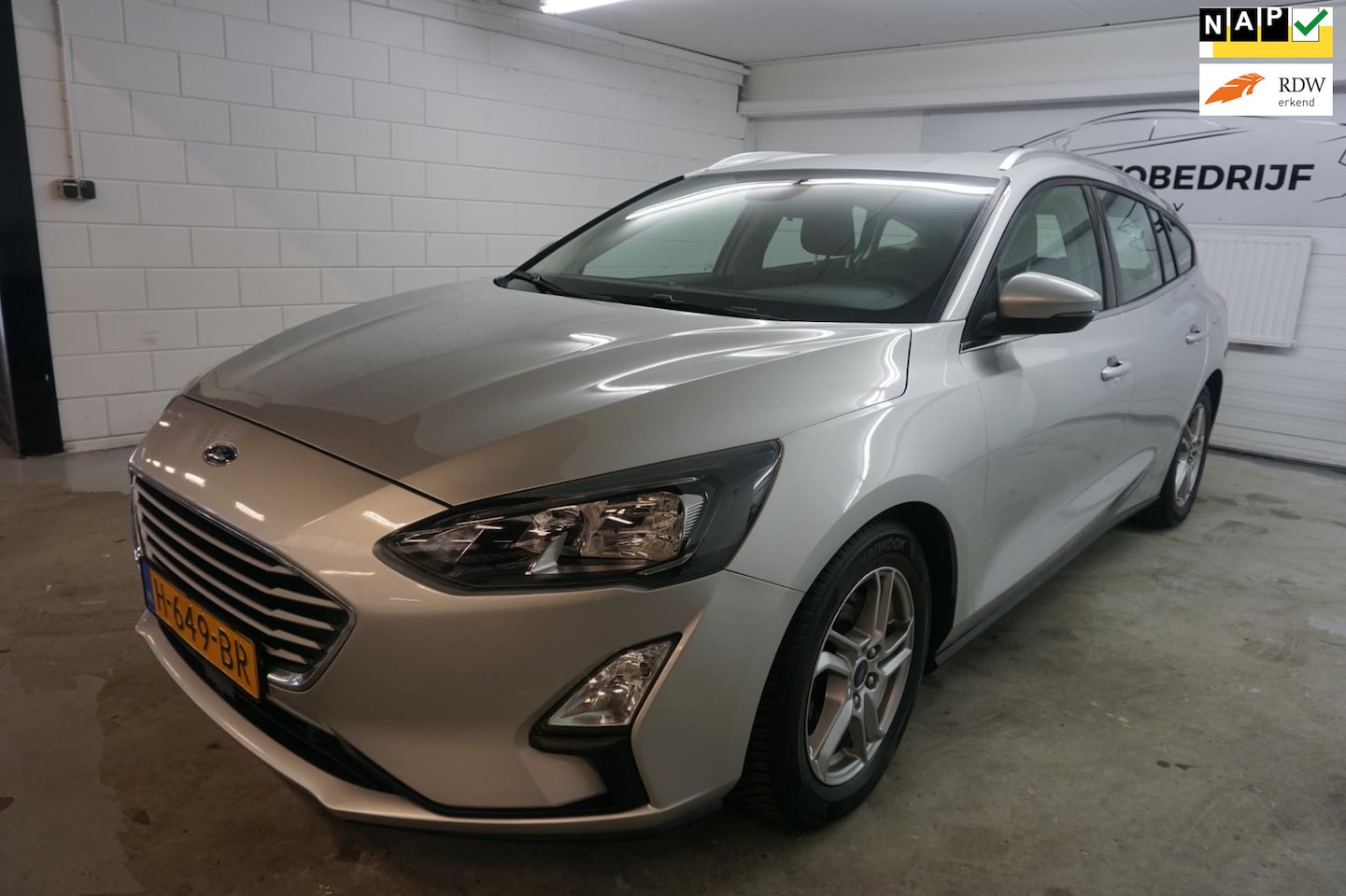Ford Focus Wagon - 1.5 EcoBlue €5650EX BPM /NAVI / NAP - AutoWereld.nl