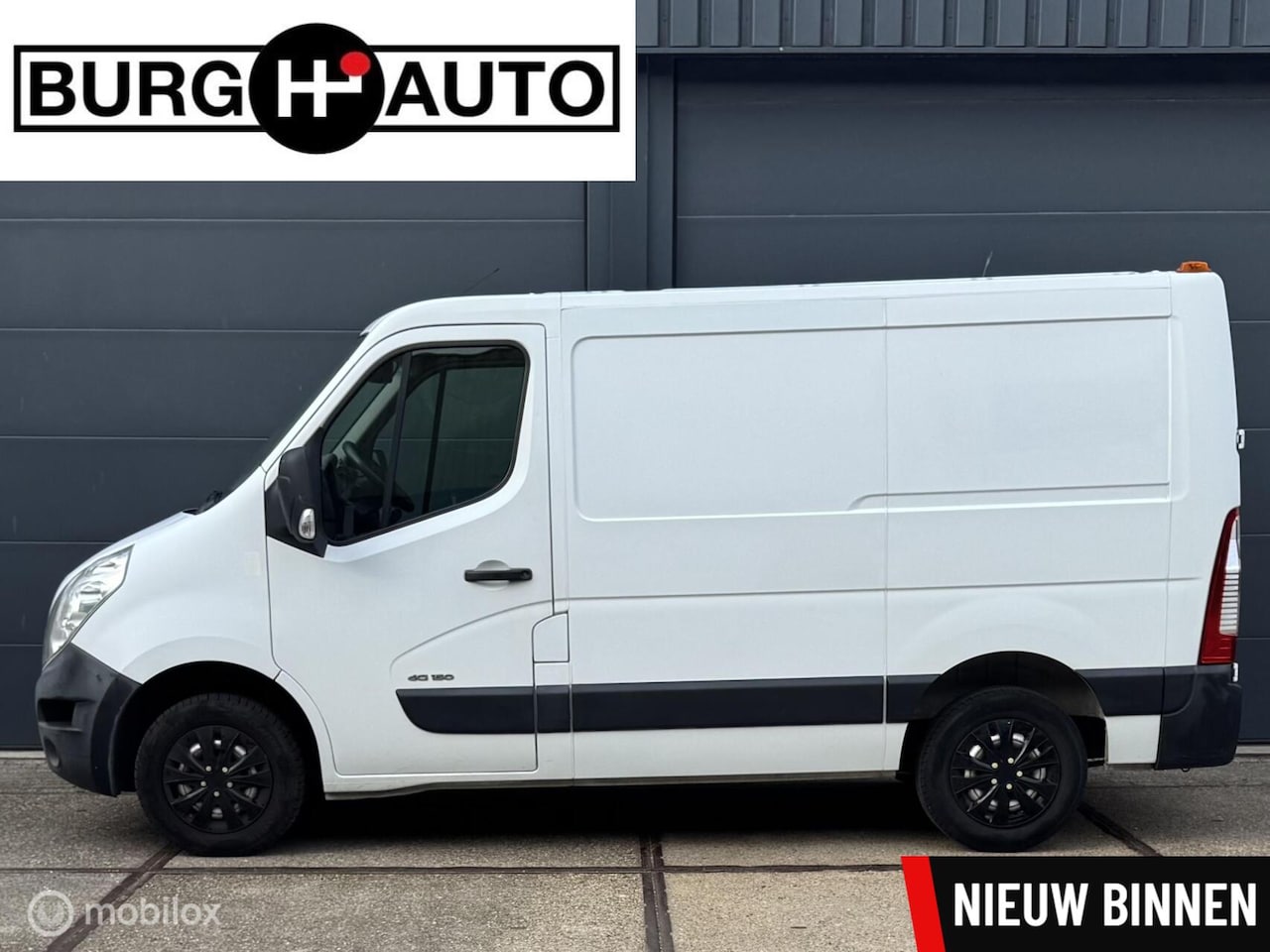 Renault Master - bestel T28 2.3 dCi L1H2 Eco - AUTOMAAT - CAMERA - NAVI - TREKHAAK - AIRCO - CRUISE CONTROL - AutoWereld.nl