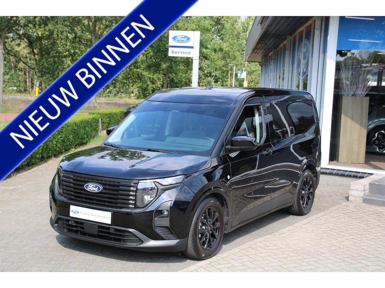 Ford Transit Courier - 1.0 EcoBoost 125 PK AUTOMAAT LIMITED TREKHAAK | CAMERA | BLIS | ADAPTIEF - AutoWereld.nl