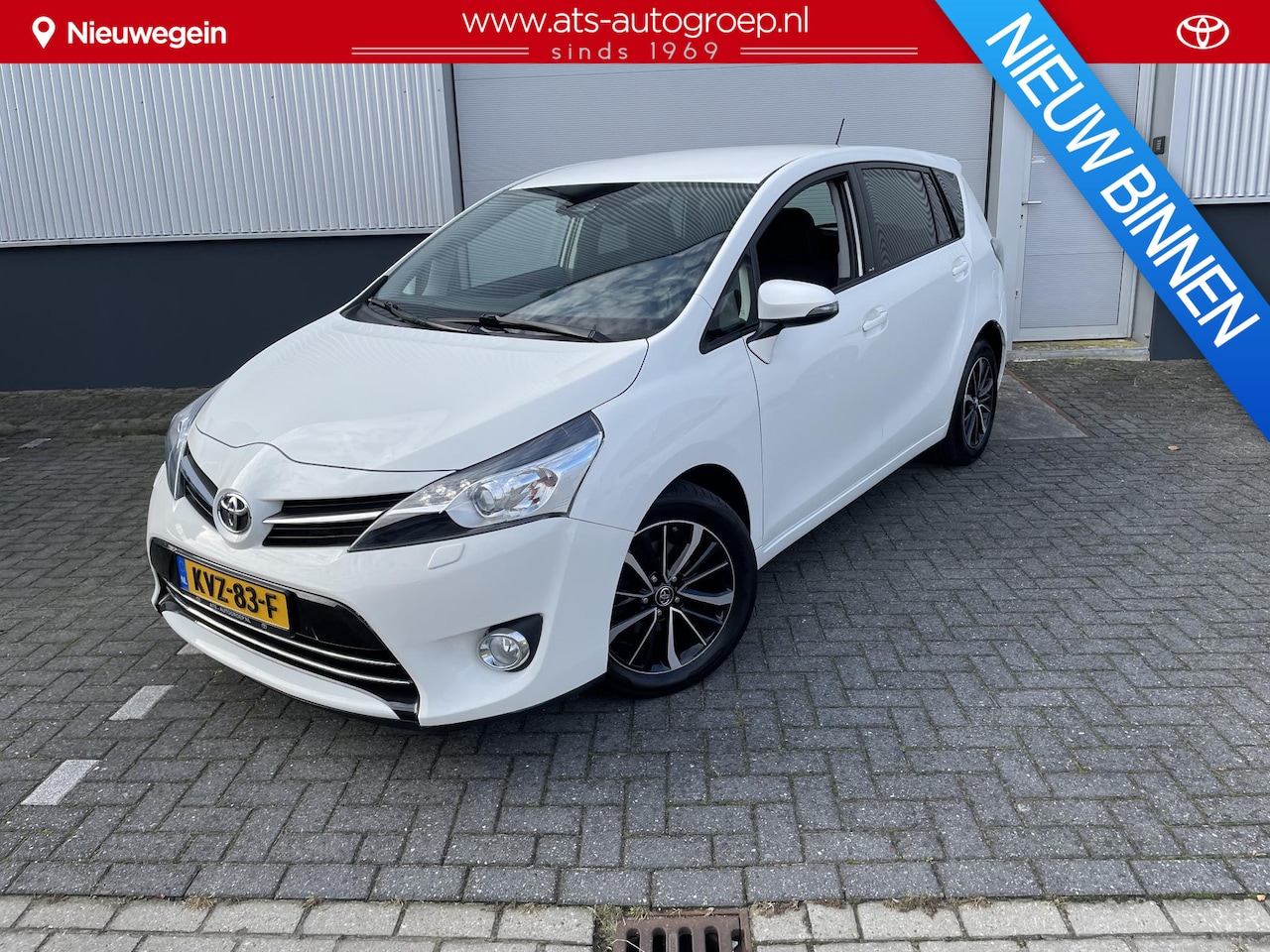 Toyota Verso - 1.8 VVT-i SkyView Edition 1.8 VVT-i SkyView Edition , Automaat, Trekhaak - AutoWereld.nl