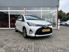 Toyota Yaris - 1.3 VVT-i Dynamic --All in prijs