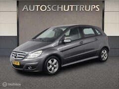 Mercedes-Benz B-klasse - 180 BlueEFFICIENCY STOELVERW. / HALF LEDER / PDC / TR.HAAK /