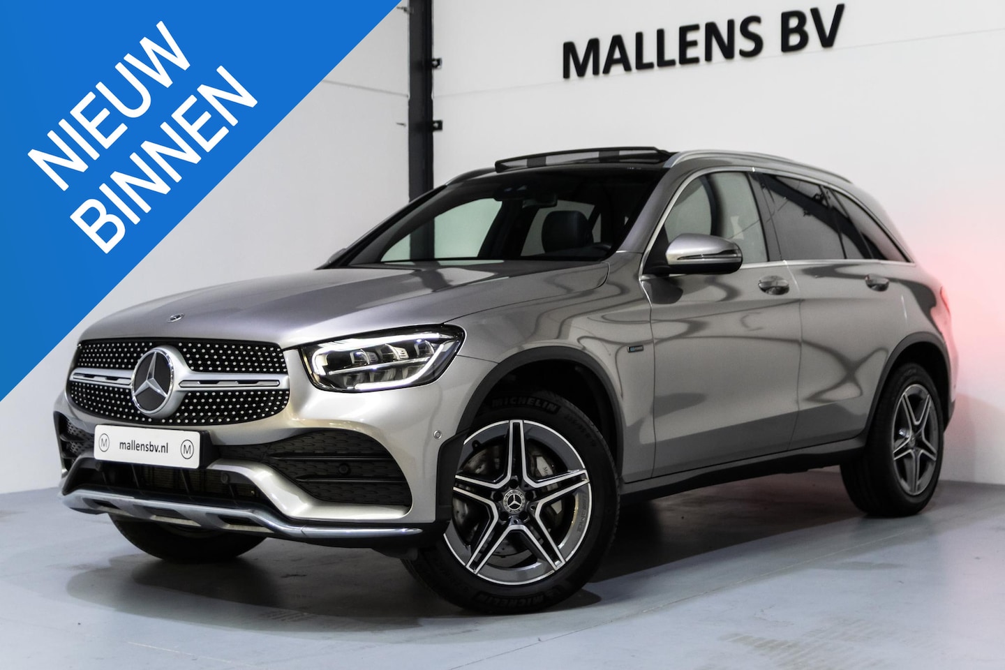 Mercedes-Benz GLC-klasse - 300e 4MATIC Business Solution AMG PANO/LEDER/MASSAGE/BURMESTER/VENTILATIE/ETREKHAAK - AutoWereld.nl