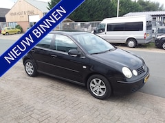 Volkswagen Polo - 1.4-16V Athene