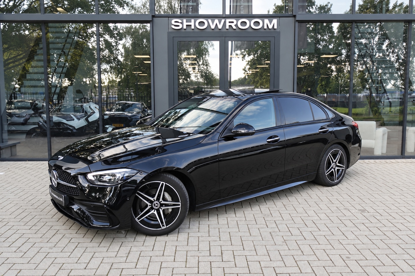 Mercedes-Benz C-klasse - 200 AMG Line PANO KEYLESS CAM - AutoWereld.nl